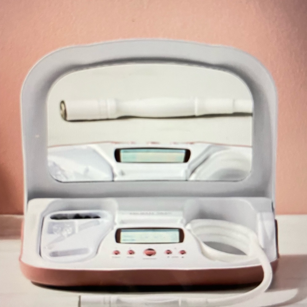 Trophy Skin at-home micro dermabrasion kit, extra filters included!